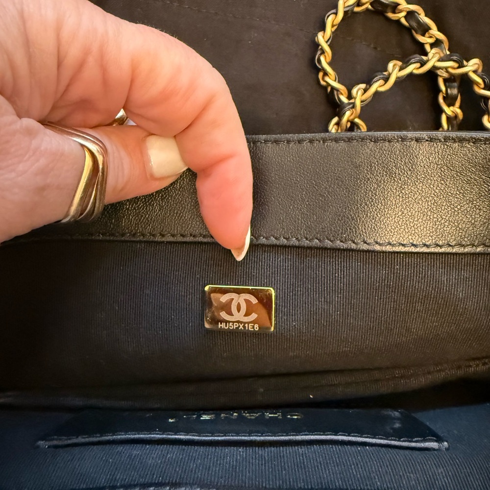 💯 authentic chanel crossbody - Picture 8 of 8